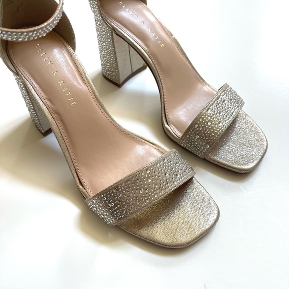 KELLY & KATIE Caital Sandal Light Gold Rhinestones 8.5 - Picture 5 of 11